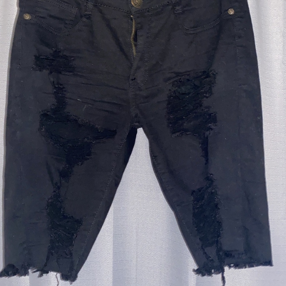 Super cute black jean shorts with holes